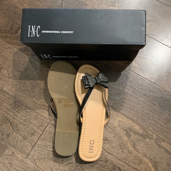 Wide Bow Sandals - Picture 4 of 4